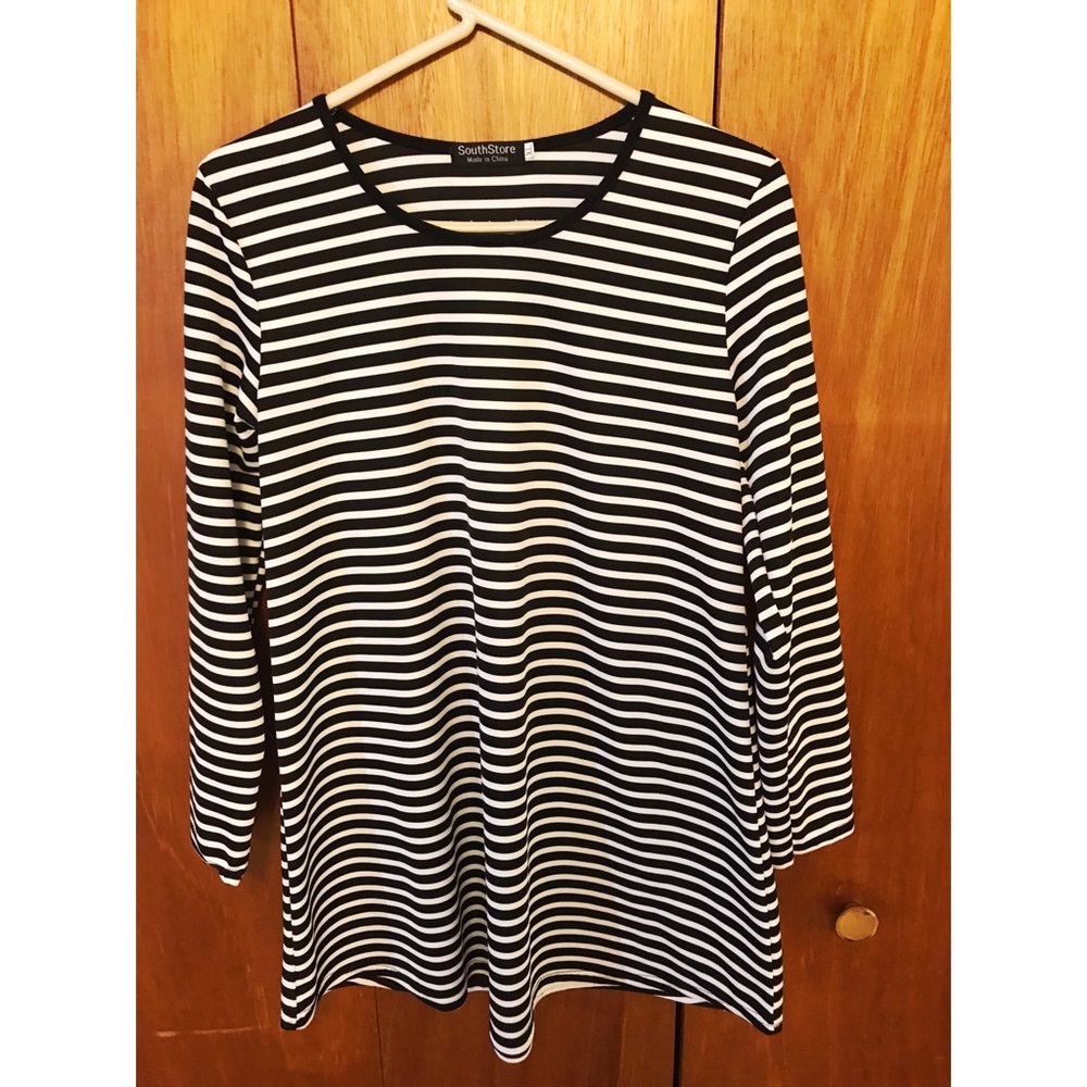 Stripped B&W long sleeve shirt/dress